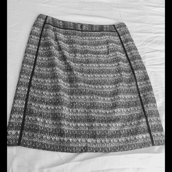 NEW Liz Claiborne Petite Tweed Pencil Skirt – Size 8P – NWT - Picture 2 of 4
